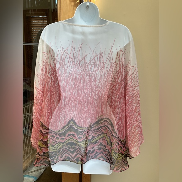 Ladies no name semi-sheer v-neck tunic.EUC - Picture 3 of 3